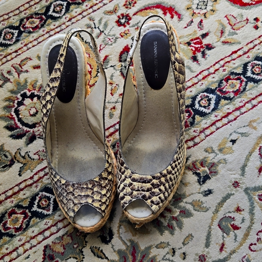 Banana Republic Slingback Wedge